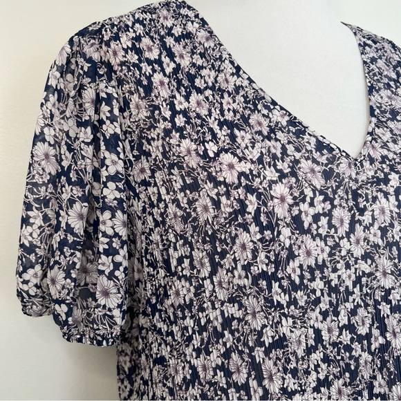 •new• 1. STATE Floral Pleated Blouse - Picture 2 of 5